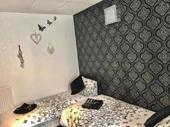 The Butterfly Group Weekends Hotel