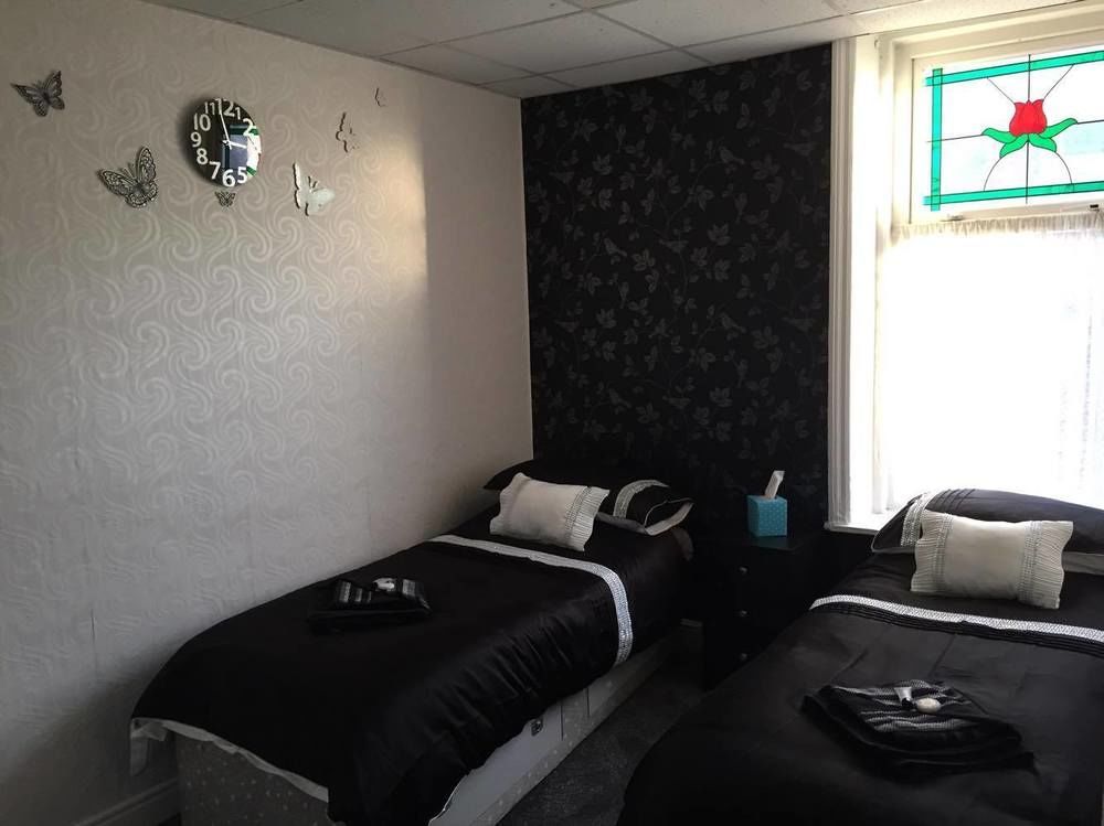 The Butterfly Group Weekends Hotel